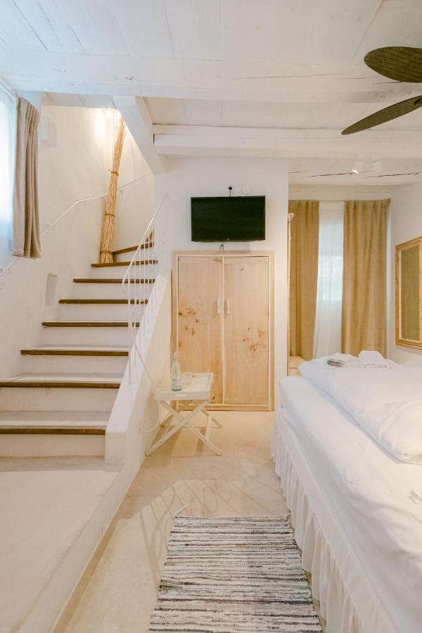 Romantic Stone House Double Room Kornic Exterior photo